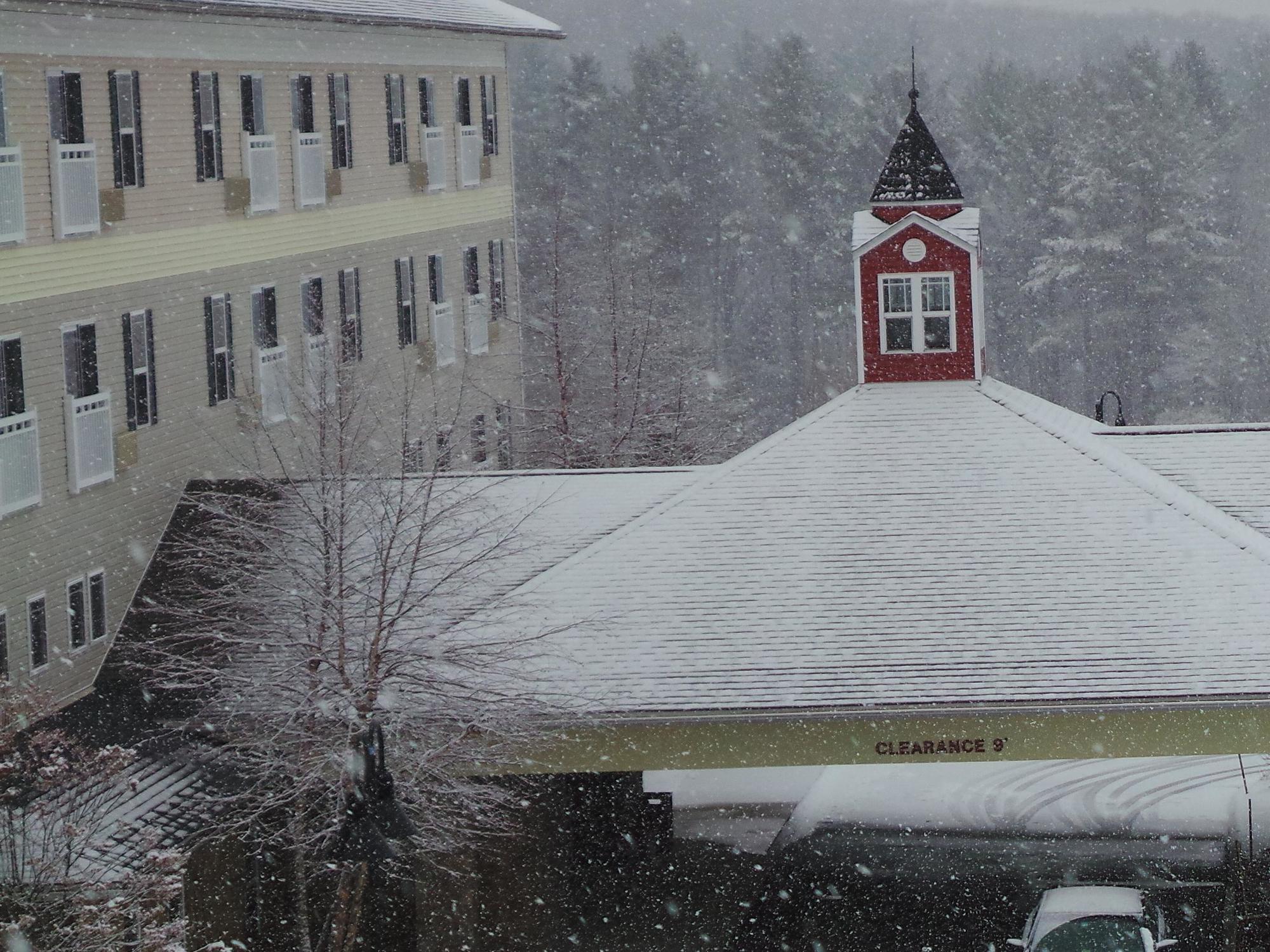 Berkshire Mountain Lodge Pittsfield Exterior photo