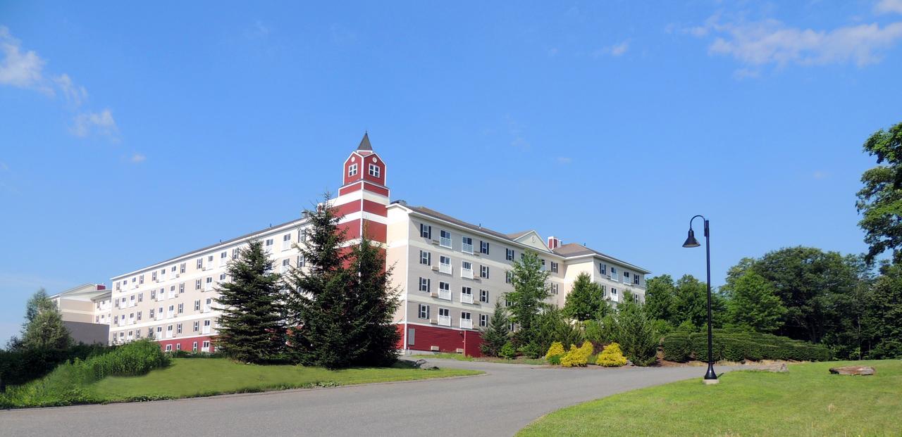 Berkshire Mountain Lodge Pittsfield Exterior photo