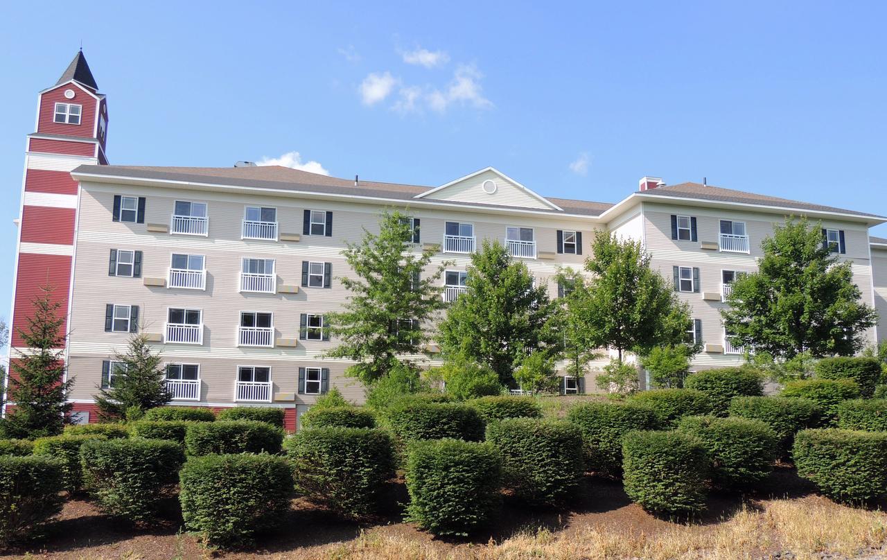 Berkshire Mountain Lodge Pittsfield Exterior photo